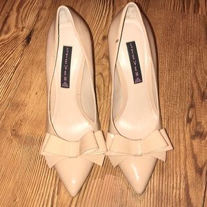 Steve Madden Tan Bow Tie Pumps